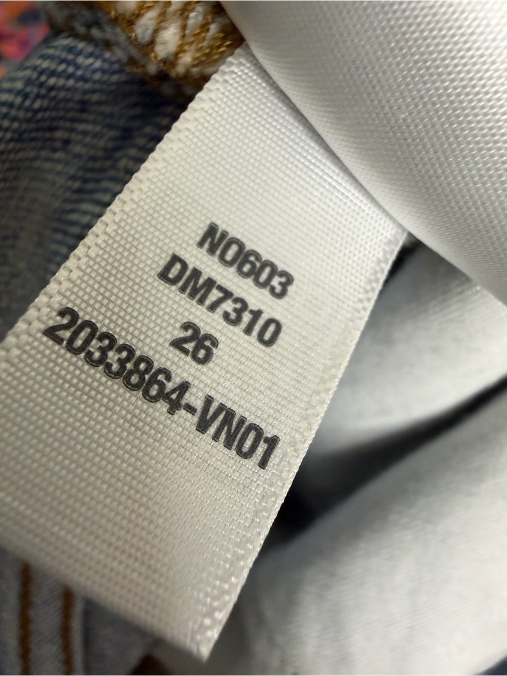 Madewell Light Wash High-Rise Straight Jeans - Picture 4 of 5